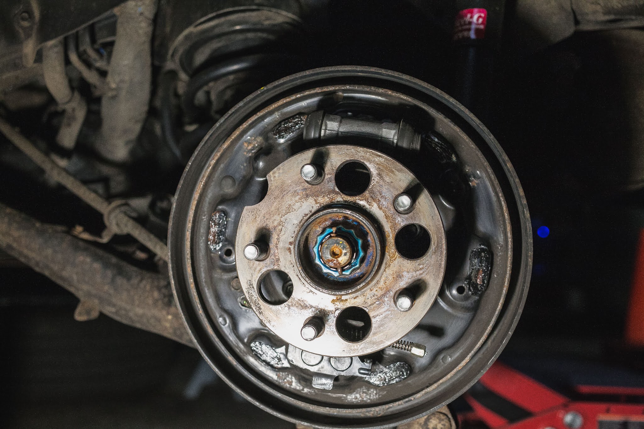 2001 Toyota RAV4 Rear drum brakes