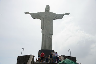  No Rio de Janeiro, monumento do Cristo Redentor comemora 88 anos