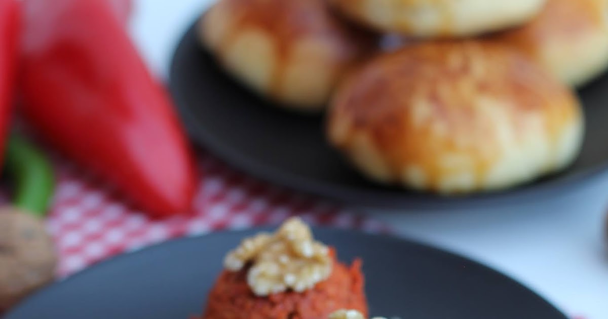 Acuka - türkischer Brotaufstrich mit Tomatenmark