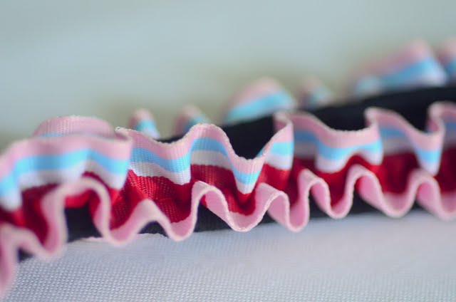 Jane of all Trades: Ruffle Headband Tutorial - super easy!