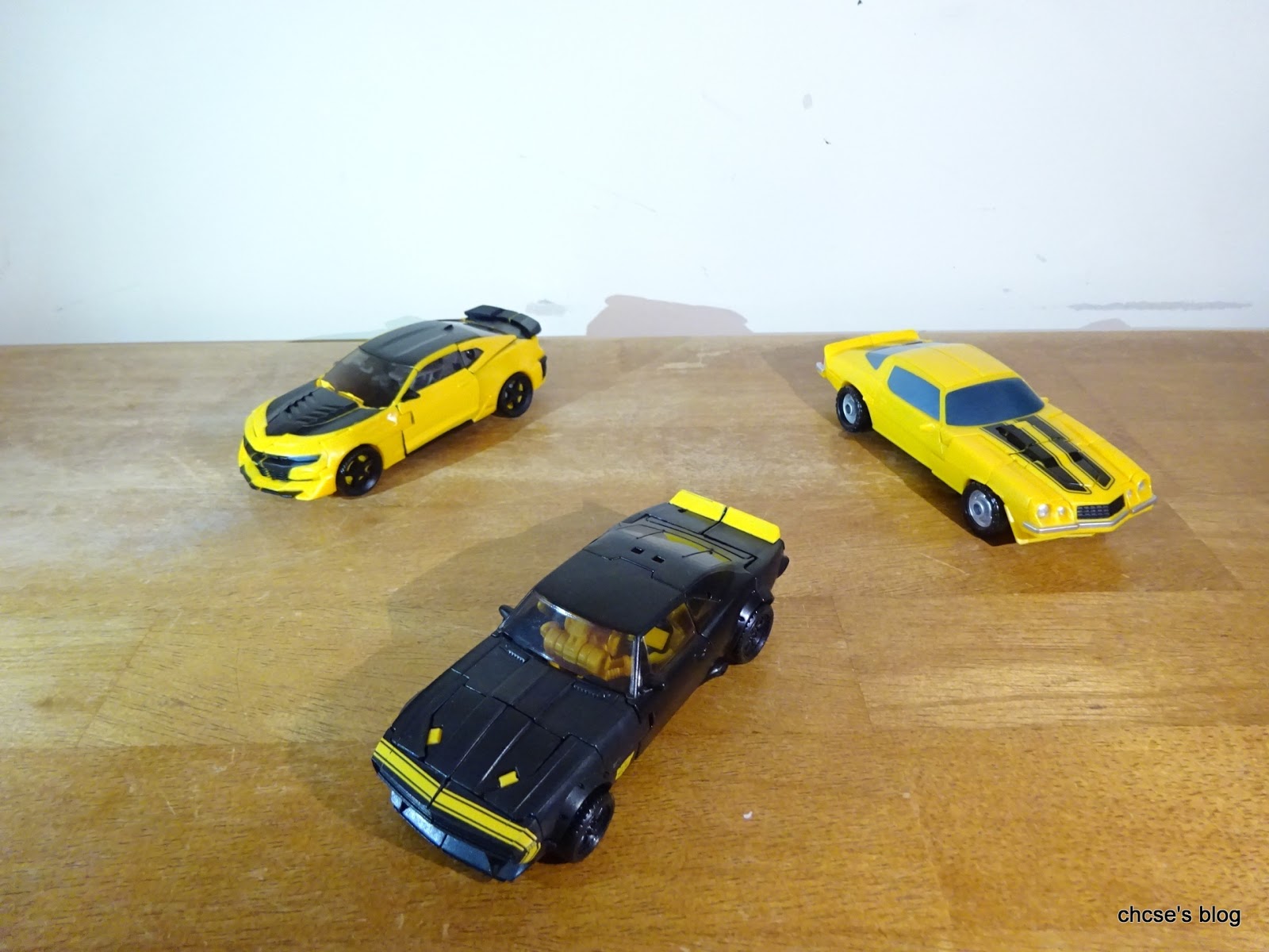 ChCse's blog: Toy Review: Transformers Tribute Evolution 3-pk Bumblebee ( 1967)