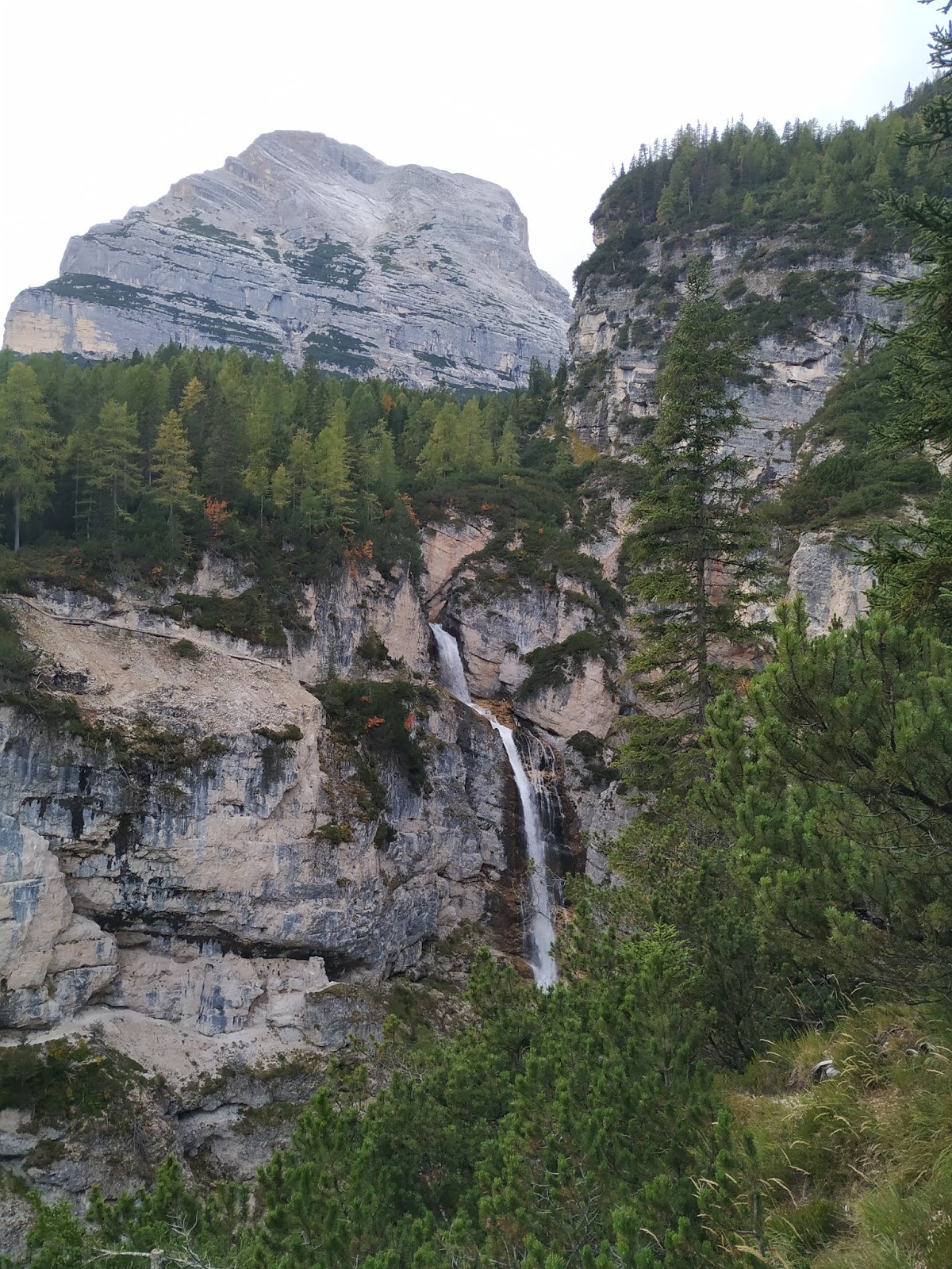 Día 6, Lago di Braies y visita al Parque Natural de Fanes. - Dolomitas Octubre 2019 (4)