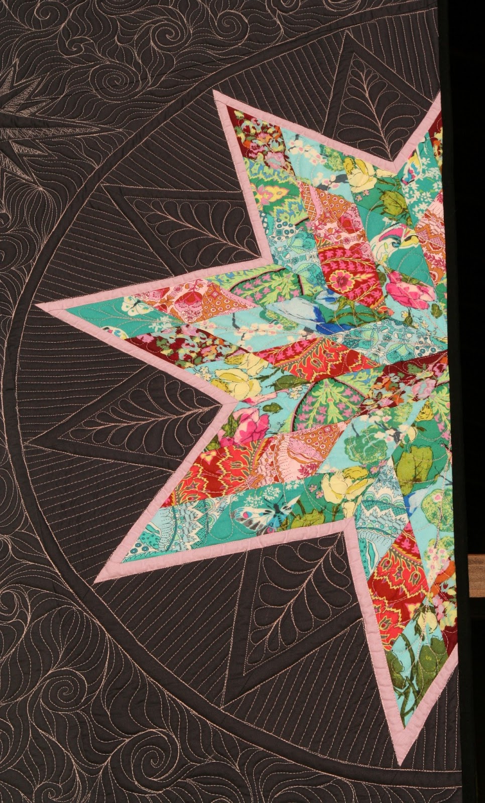 Quilts of a Feather: Blogger's Quilt Festival: Lone Star Quilt