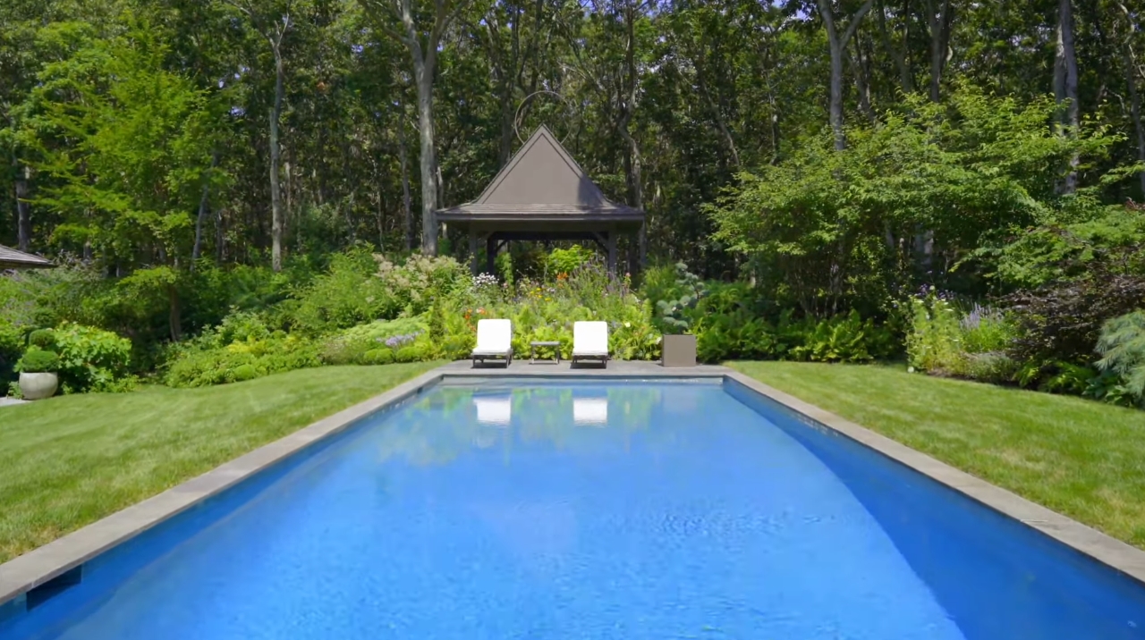 22 Photos vs. 2225 Deerfield Rd, Sag Harbor, NY vs. Home Interior Design Tour