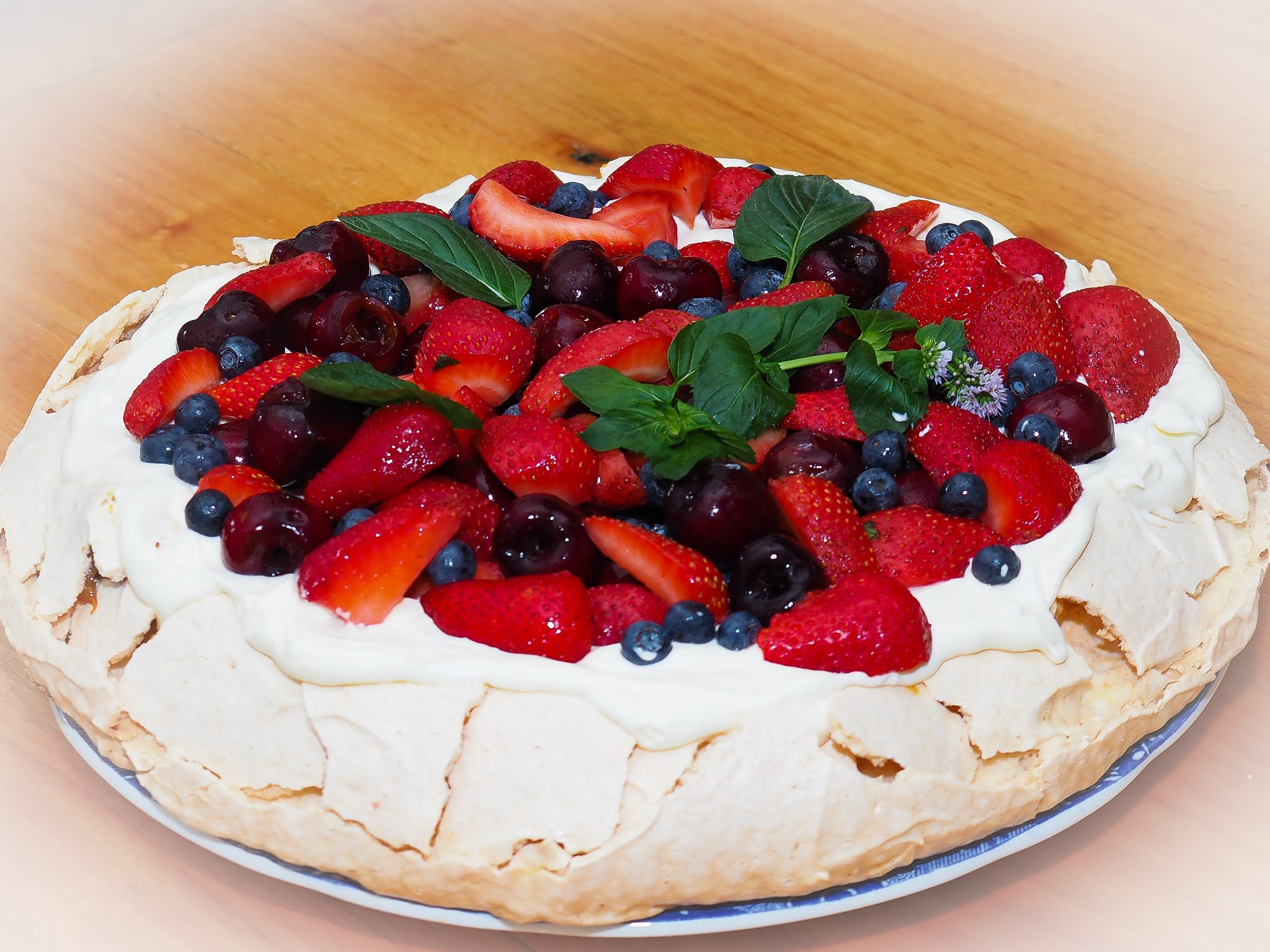 Pavlova de frutos rojos