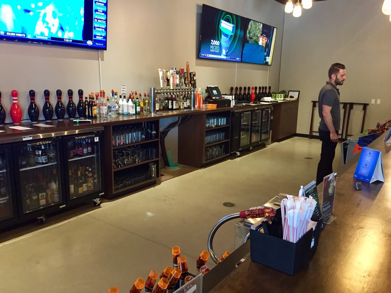 Retired Guys Beer Afternoon Red Pin Bar and Grill, Lancaster Bar 125