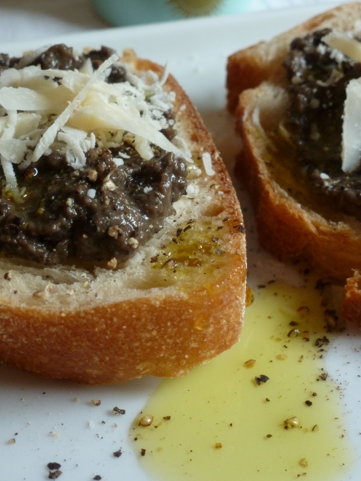 Hannahs Küche: Oliven-Sardellen-Tapenade