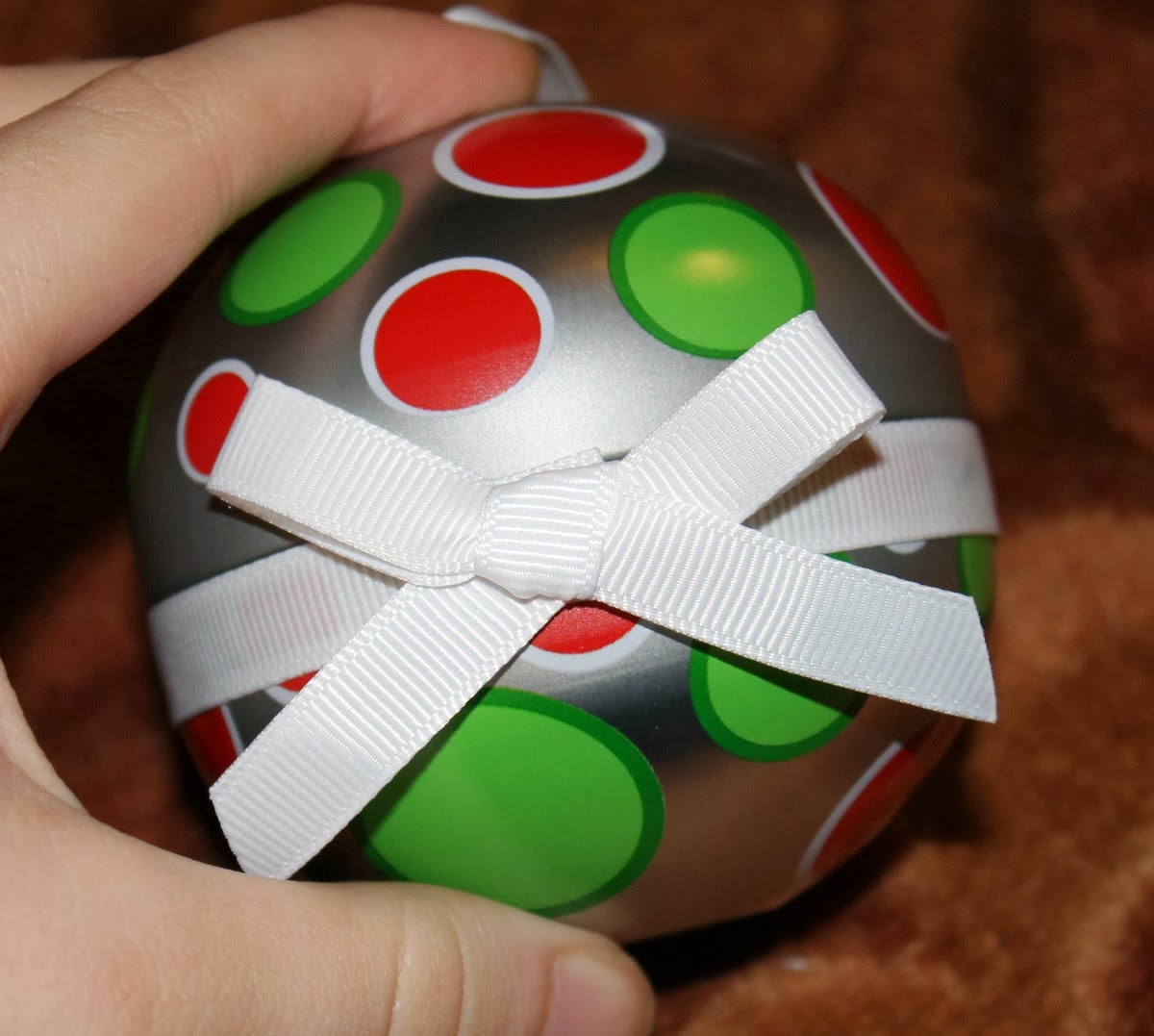 Little Town Living: How to Make Surprise Balls