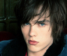 nicholas hoult young