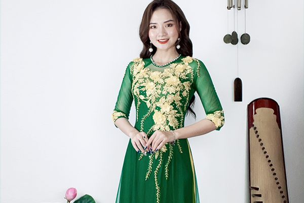 áo dài trung niên