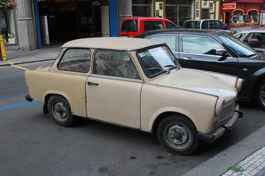 Car Selling Tips: What is a Reliable Platform to Make Quick Car Sales?
