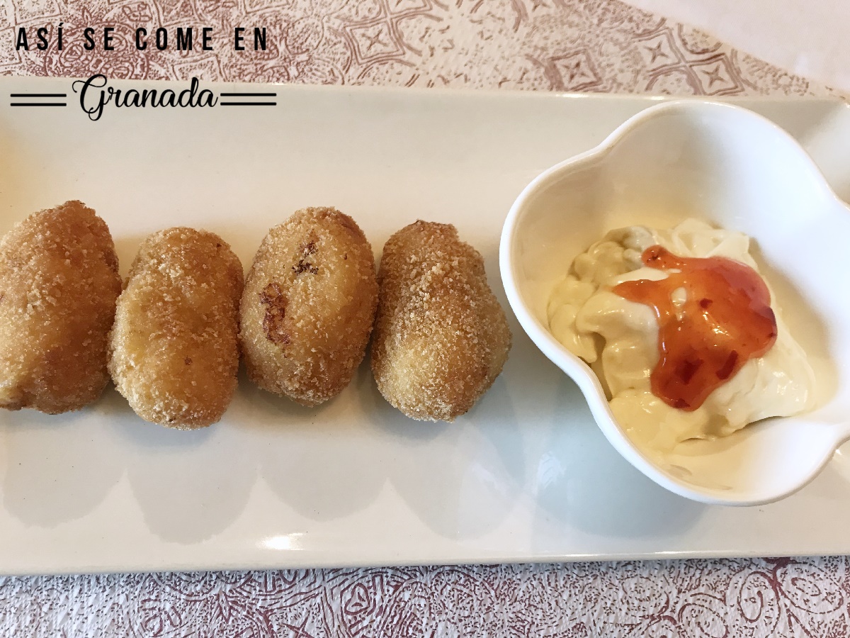 Así se come en Granada. Croquetas de bacalao y gambas sin gluten