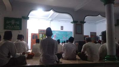 Haul ke-10 Al-Maghfurlah KH. Muhammad Yunus Ponpes Darussalam Jajar Dilakukan dengan Penuh Khidmat Haul ke-10 Al-Maghfurlah KH. Muhammad Yunus Ponpes Darussalam Jajar Dilakukan dengan Penuh Khidmat