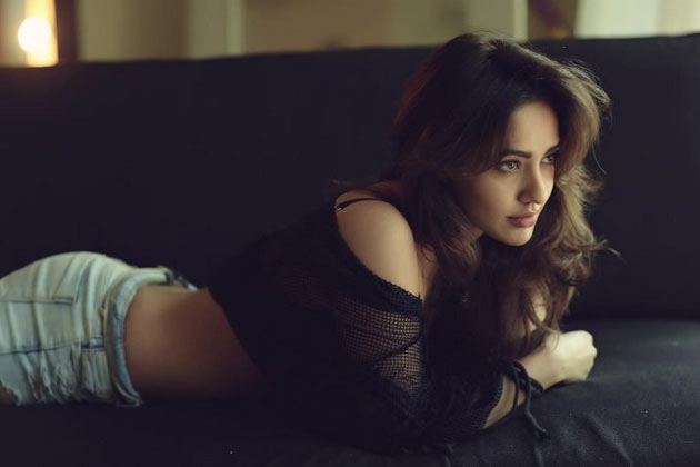 Bollywood Actress Neha Sharma Latest Hot Photo Shoot 54