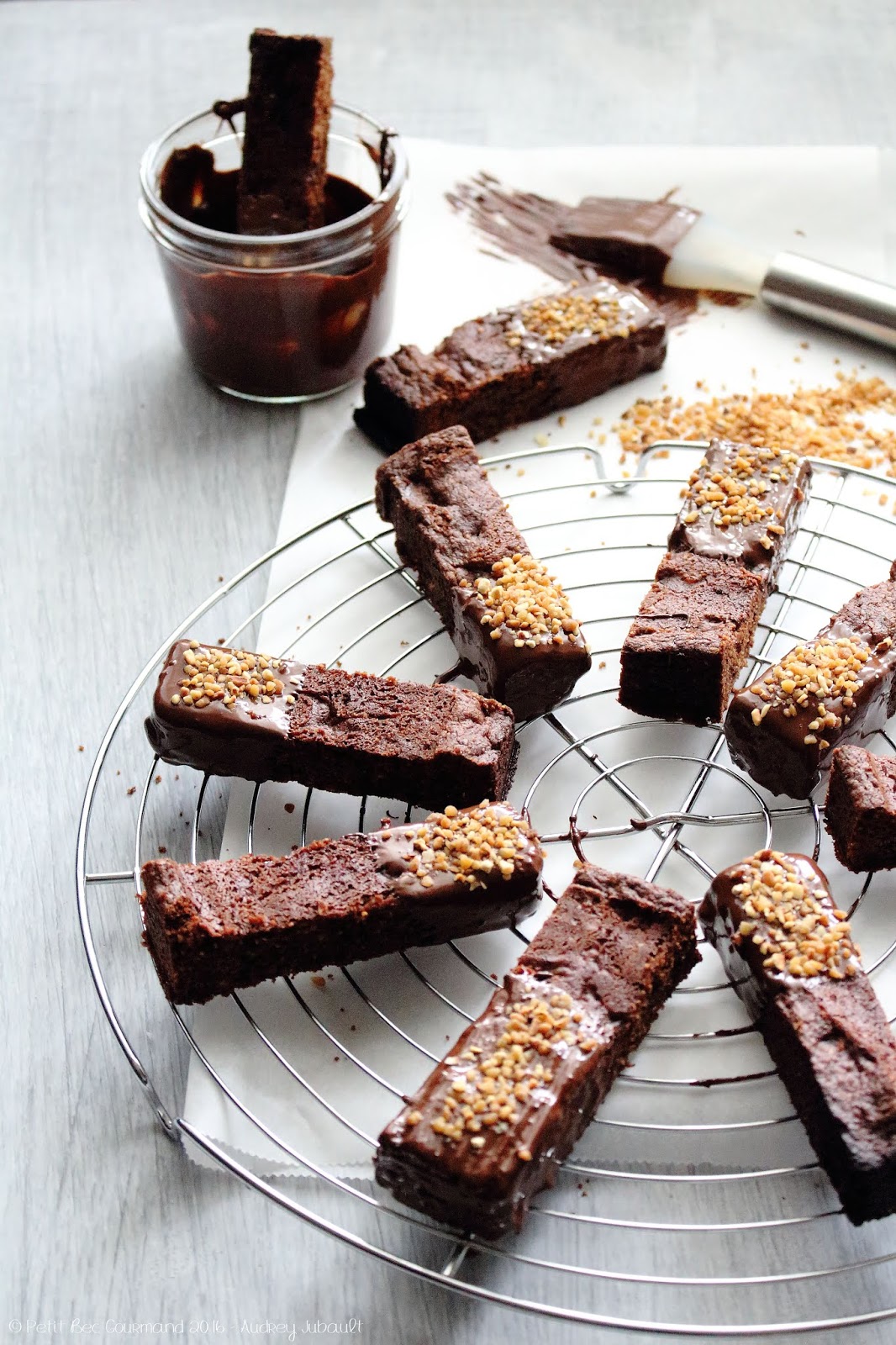 Chocolate finger cookies Petit Bec Gourmand
