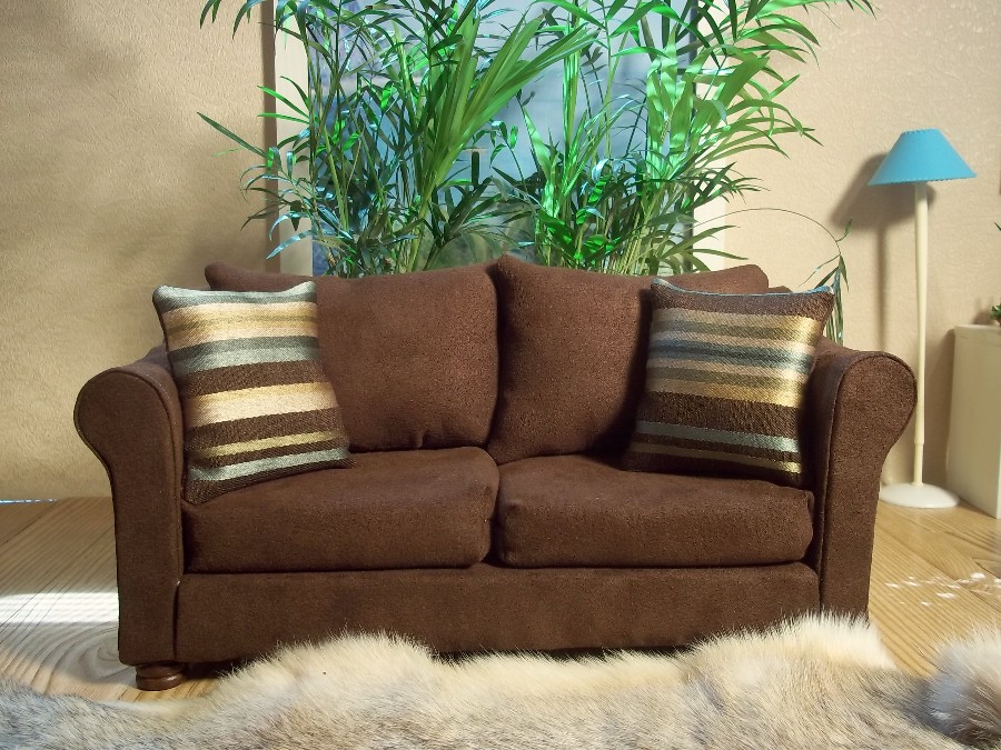 Fashion Dolls at Van's Doll Treasures I am so Loving the New Brown Suede Sofa