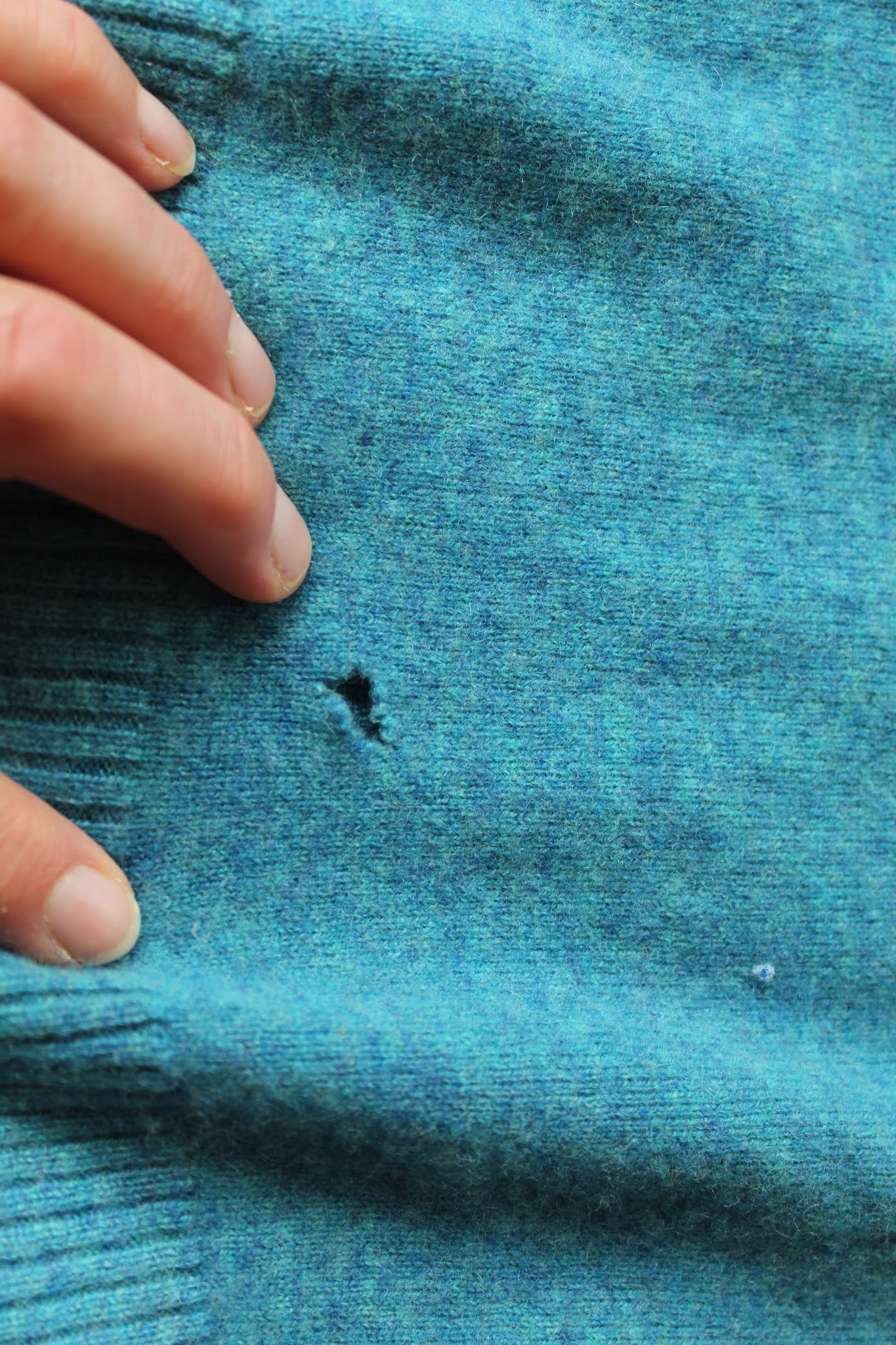 Old Timer's Habits: How to mend sweater holes