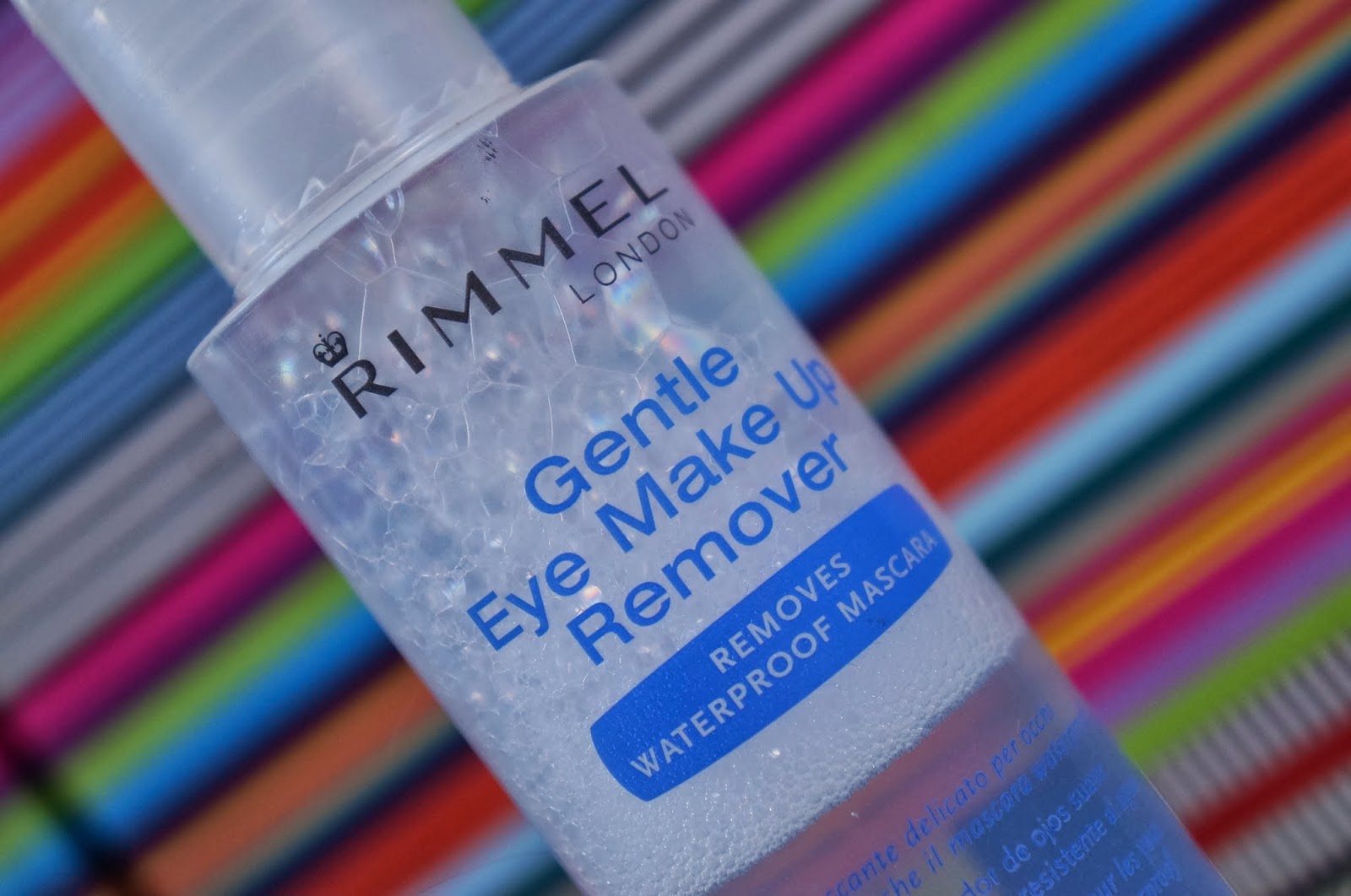 Diario Feminino Testei Gentle Eye Make up Remover Rimmel London.