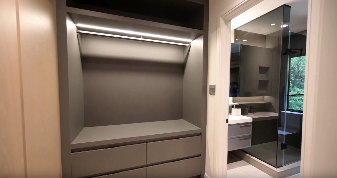 37 Photos vs. 2587 St Clair Ave E, East York, ON Luxury Home Interior Design Tour