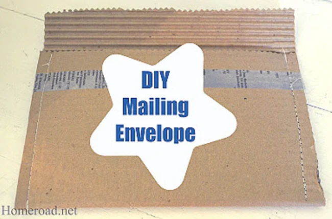 Packing envelope made from cardboard 