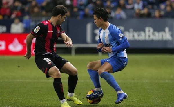 El Málaga recibe una multa de 3.250 euros por saltar un aficionado al campo