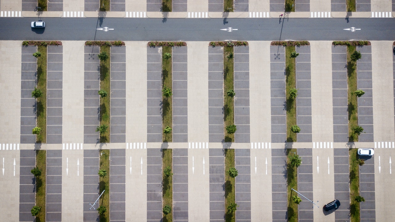 Normas y Medias de un Cajón de Estacionamiento