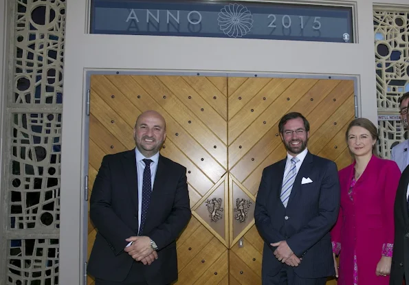 Crown Prince Guillaume and Crown Princess Stéphanie are heading an Economic Mission to the United States. Summer new collection dress