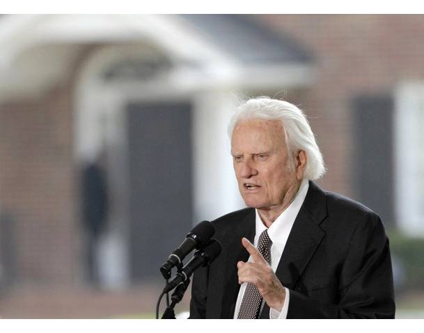 Famous World: Famous Pneumonia Deaths