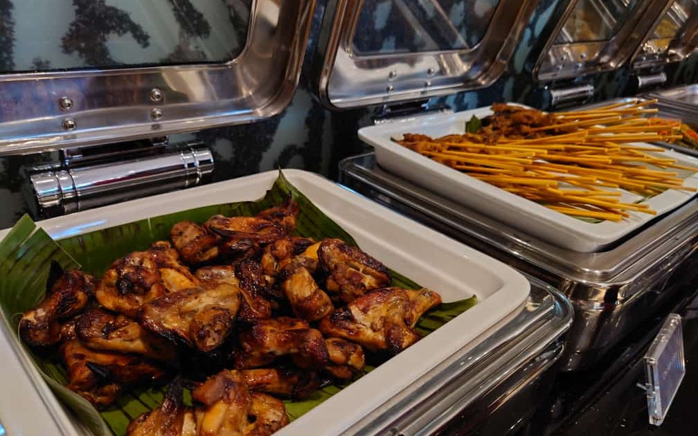 Express Ramadhan Dinner Buffet at Holiday Inn Express Kota Kinabalu