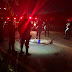 Homem não identificado é encontrado caído na rua com quatro tiros na capital