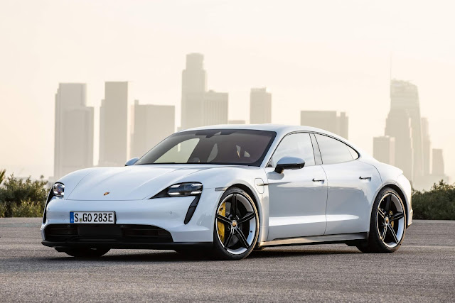 Porsche Taycan é o carro mais inovador do mundo, segundo especialistas