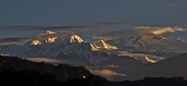 View of Kanchenjunga from Tadong - Rinchenpong - Kaluk, West Sikkim tour