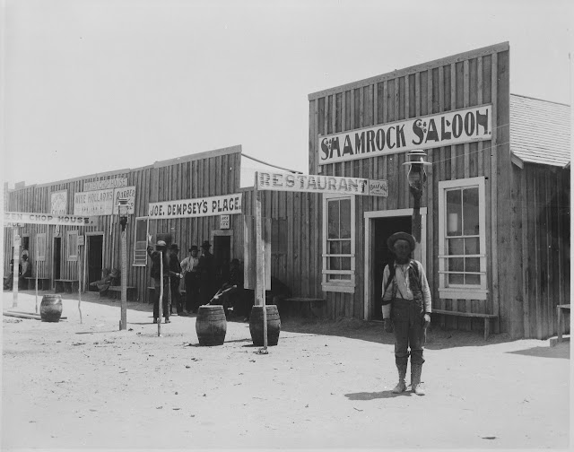 Bares y Saloons del Oeste americano