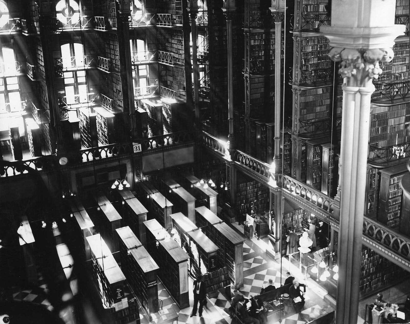 The Main Hall featured five tiers of cast-iron alcoves that housed over 200,000 books.