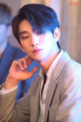 Meskipun Miliki Visual “Dreamy”, Joshua SEVENTEEN Dijuluki Member yang Paling Buruk Ambil Selca 6 download%2B %2B2020 07 06T171525.983