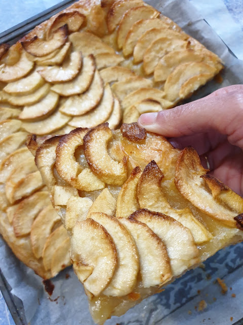 Fine tarte feuilletée maison aux pommes;Fine tarte feuilletée maison aux pommes