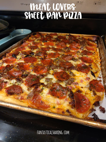 Fantastical Sharing of Recipes: Meat Lovers' Sheet Pan Pizza