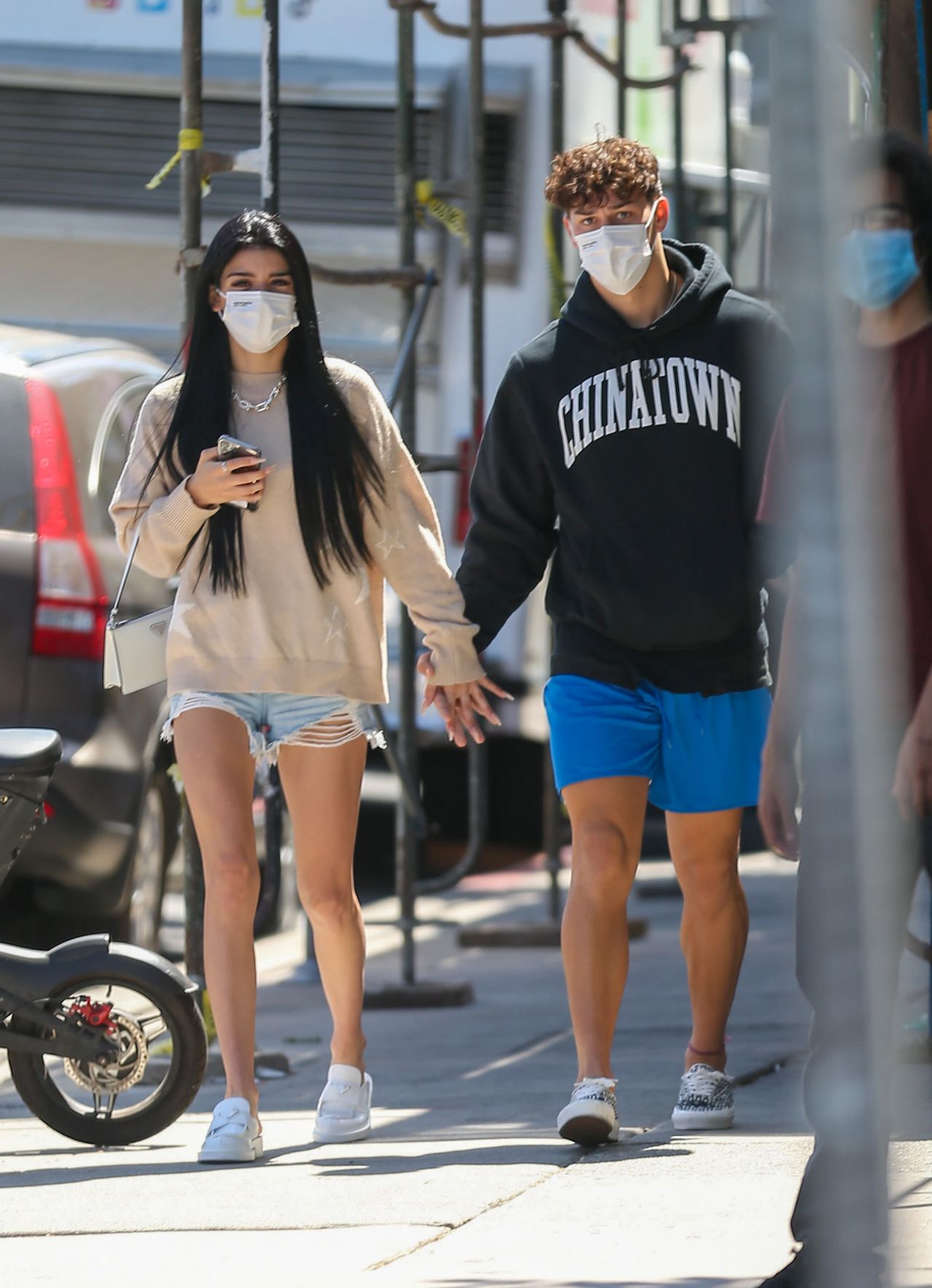 Dixie D'Amelio and Noah Beck - Los Angeles 05/23/2021