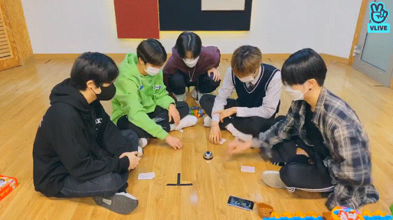 게임을 잘하진 못하지만 누구보다 진심인 DSP 연습생들ㅋㅋㅋ.gif | 인스티즈