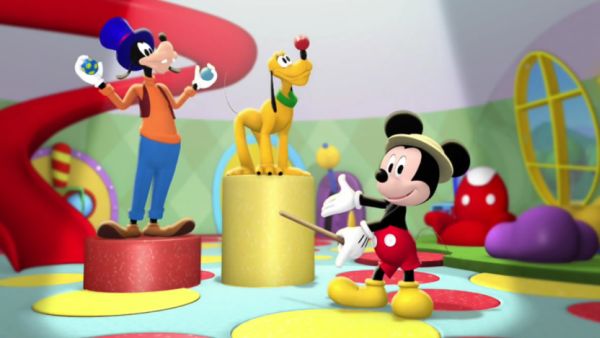 MICKEY MOUSE: It's show your special talent day!