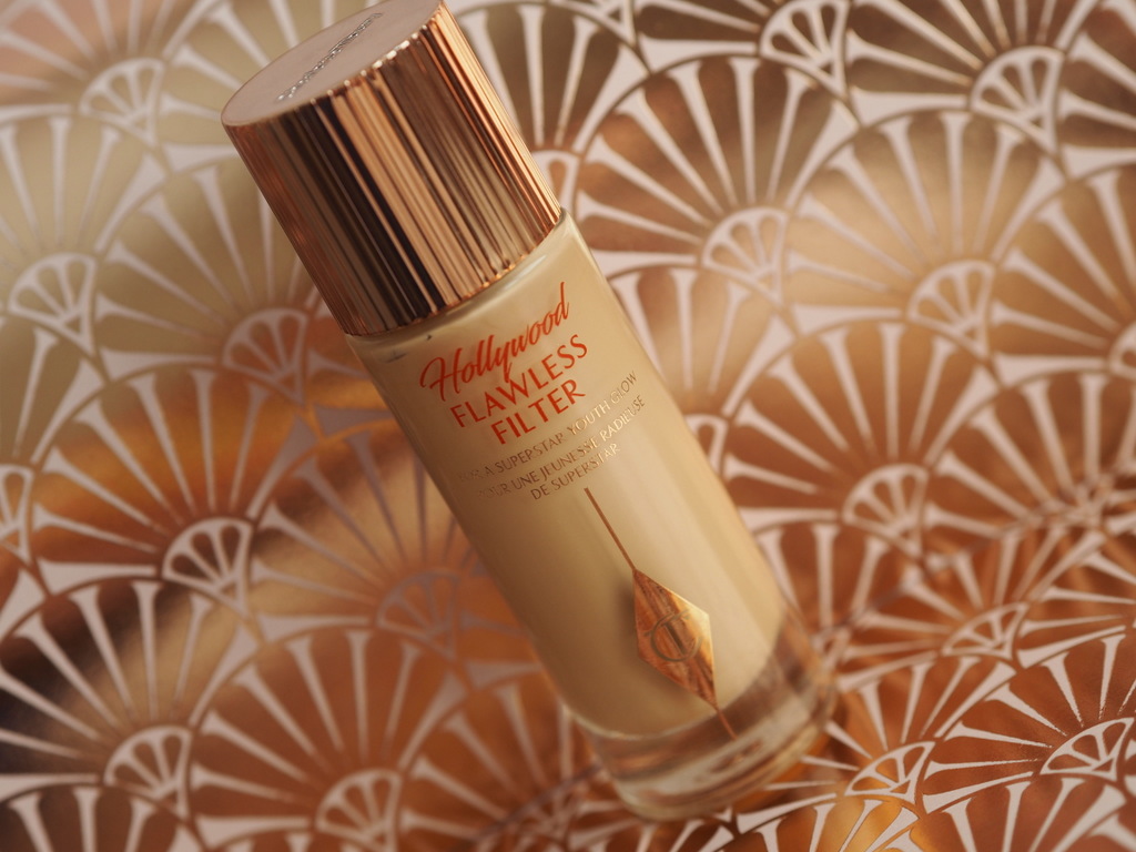 How to use Charlotte Tilbury's Hollywood Flawless Filter!