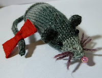 PATRON GRATIS RATON AMIGURUMI DE PUNTO 824