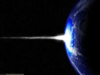 [meteorite, cometa o asteroide che cade sulla superficie terrestre creando una scia bianca nello spazio. il pianeta di per se è un pianeta di colore blu]