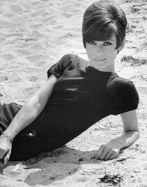 Audrey Hepburn worldwartwo.filminspector.com