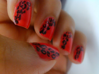 Nail Art-Red and Black