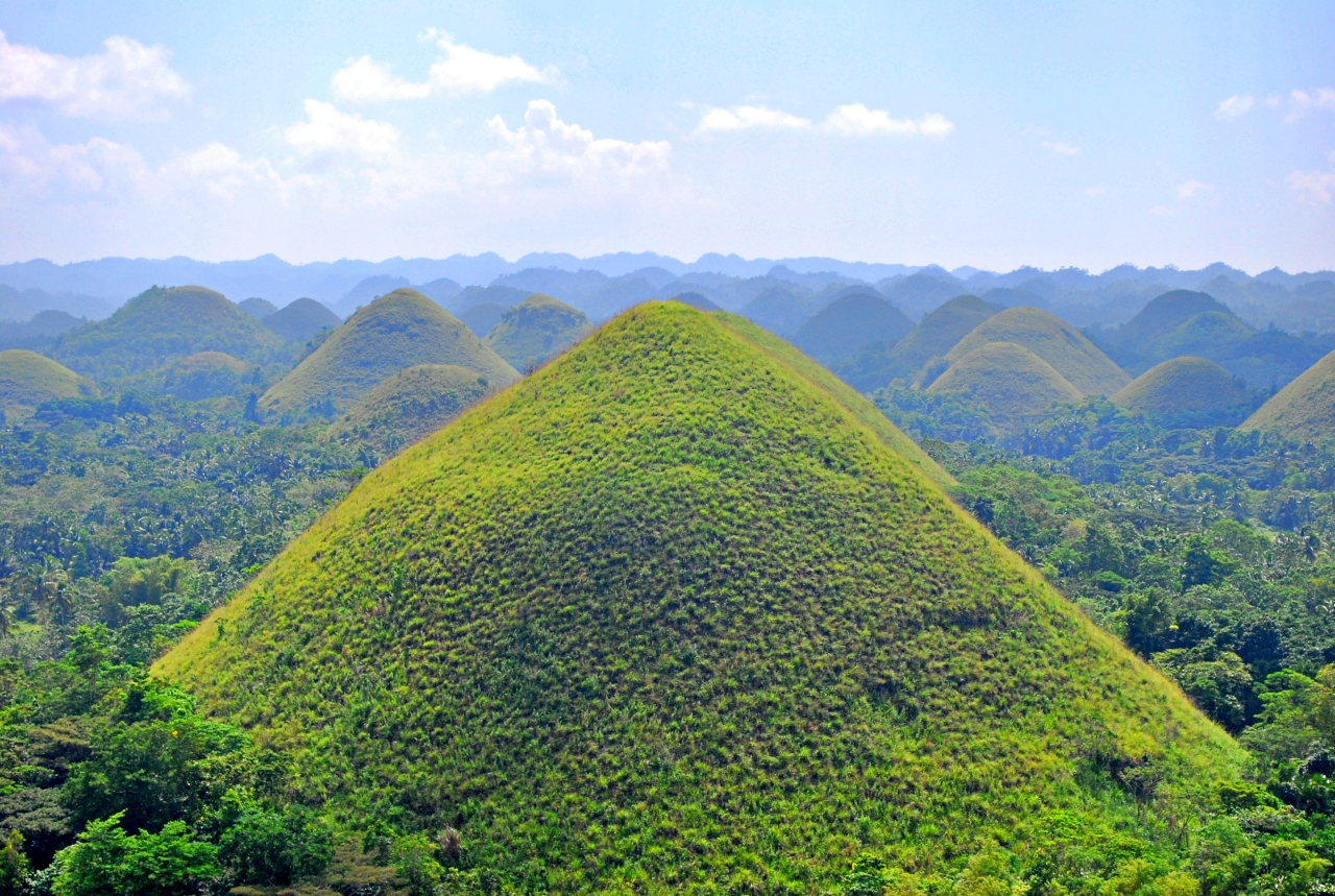 Counting Chocolate Hills Bohol Nomadic Experiences
