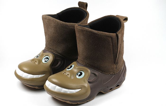 Polliwalks Sepatu Lucu 3 D
