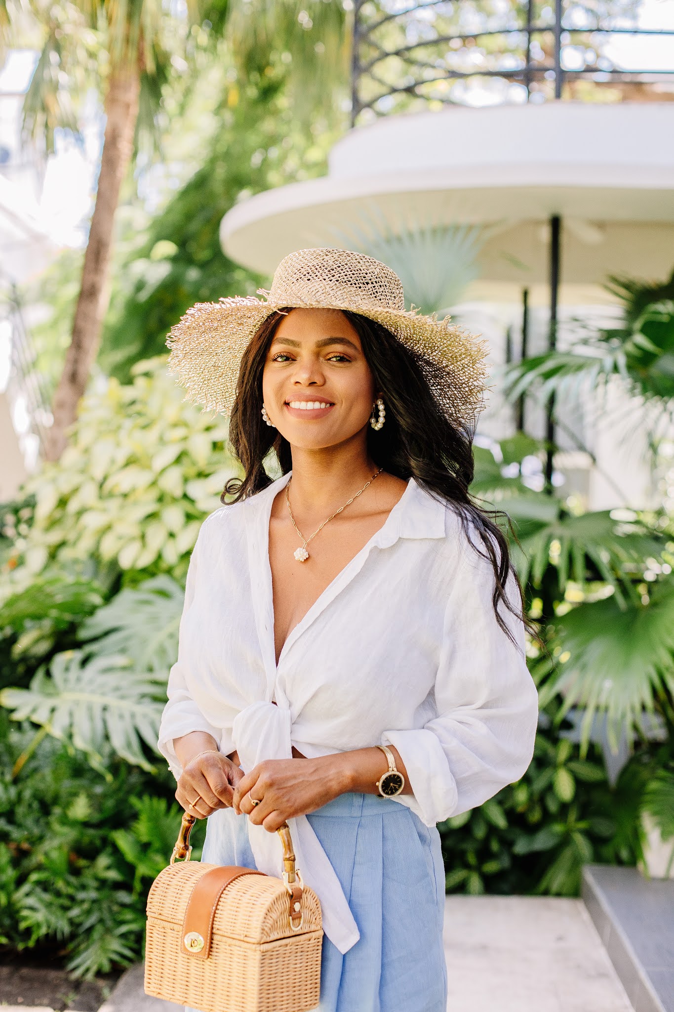 DadouChic Best Necklines For Large Bust Square Neckline