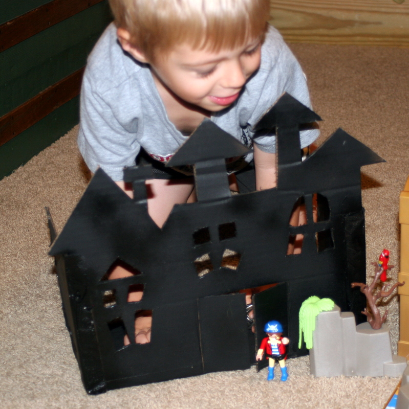 Greene Acres Hobby Farm DIY Cardboard Haunted House