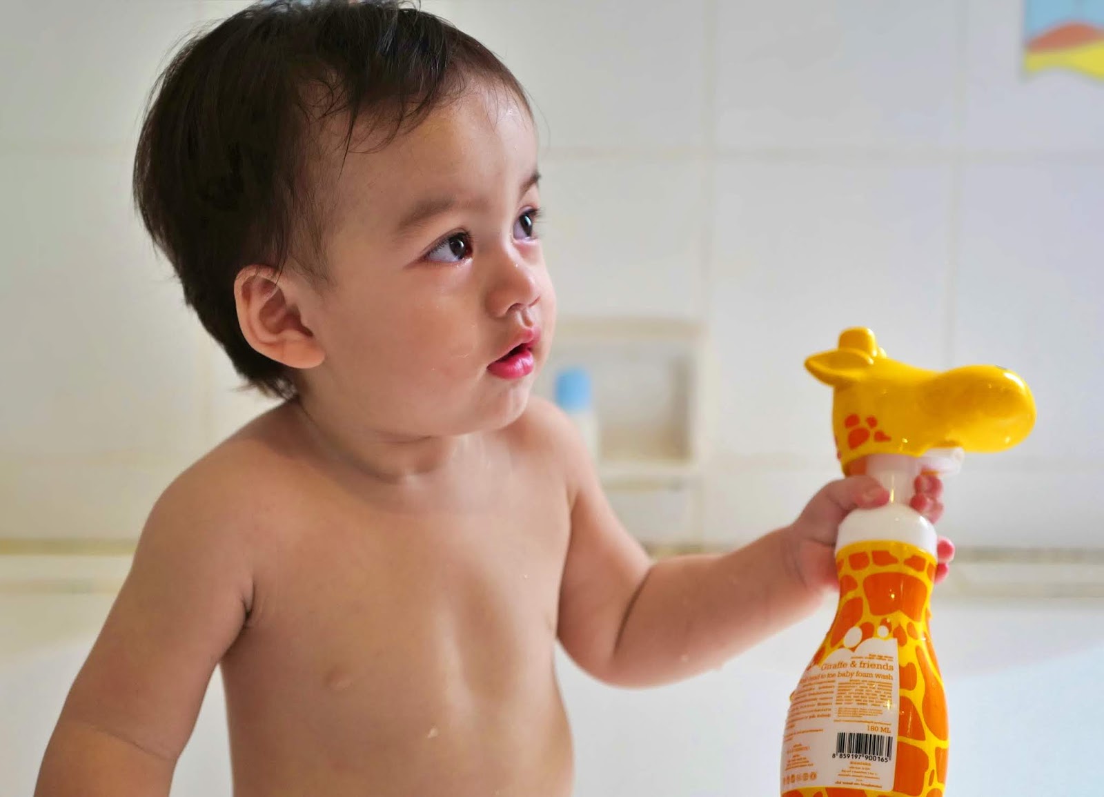 giraffe & friends organic head to toe baby foam wash